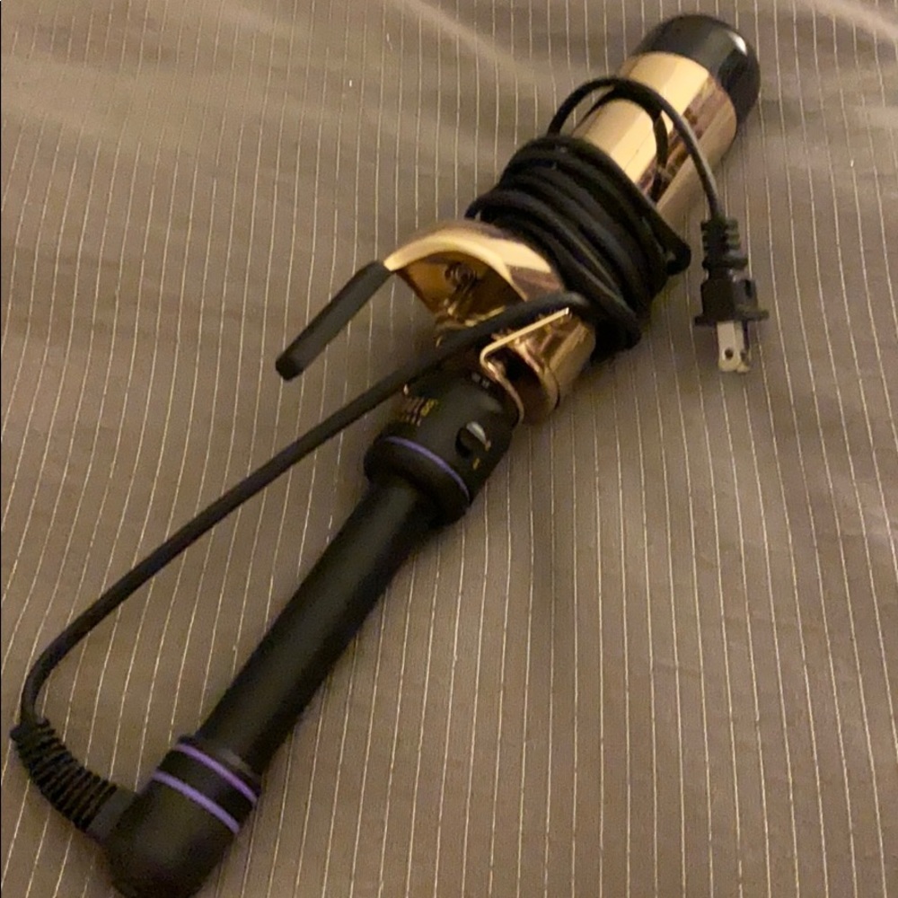 Hot Tools curling iron